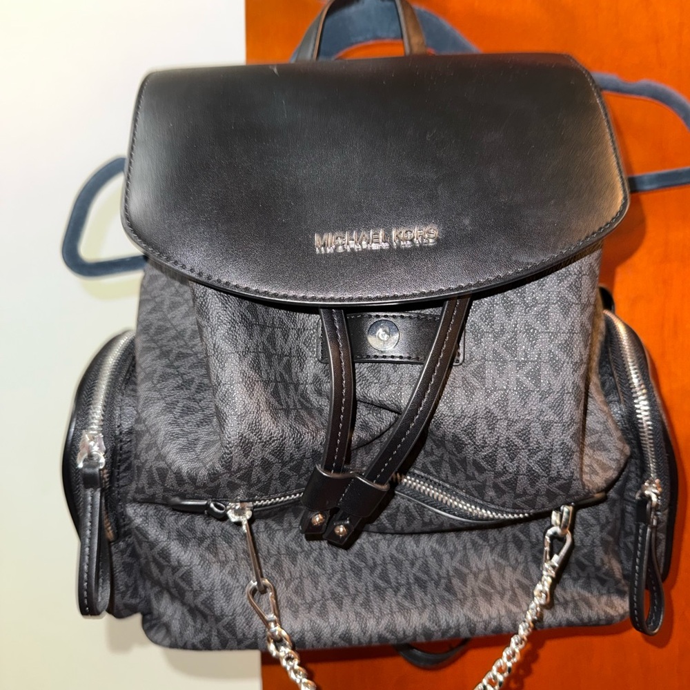 Michael Kors Jet Set Black Backpack